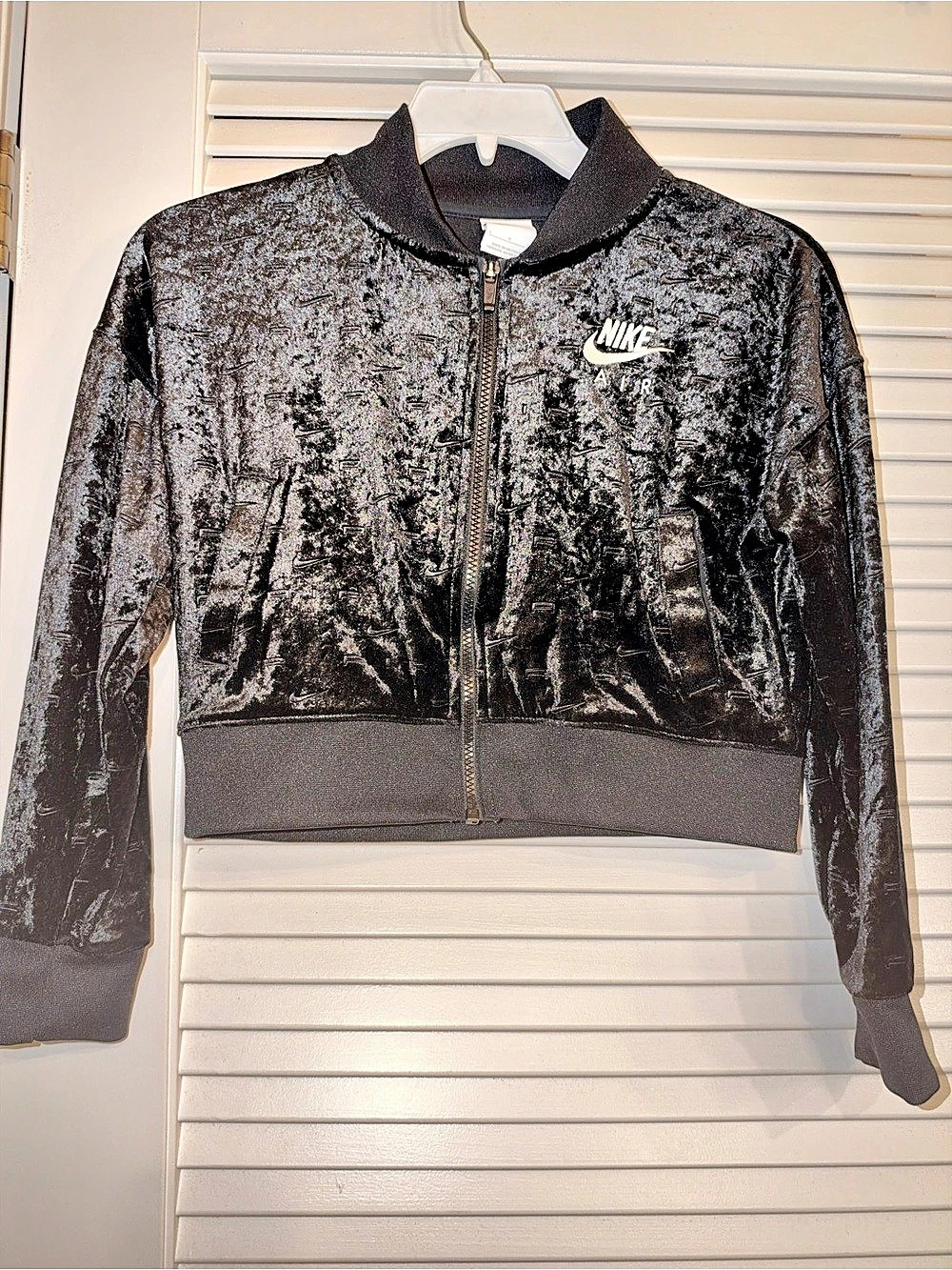 Nike Air Velour Bomber Jacket Black Bomber Jacket size large